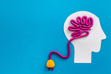 《古董局中局》讲述的故事你知道吗？