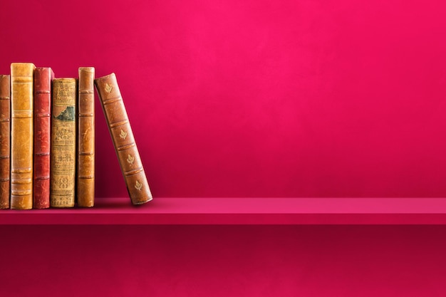 《古董局中局》讲述的故事你知道吗？